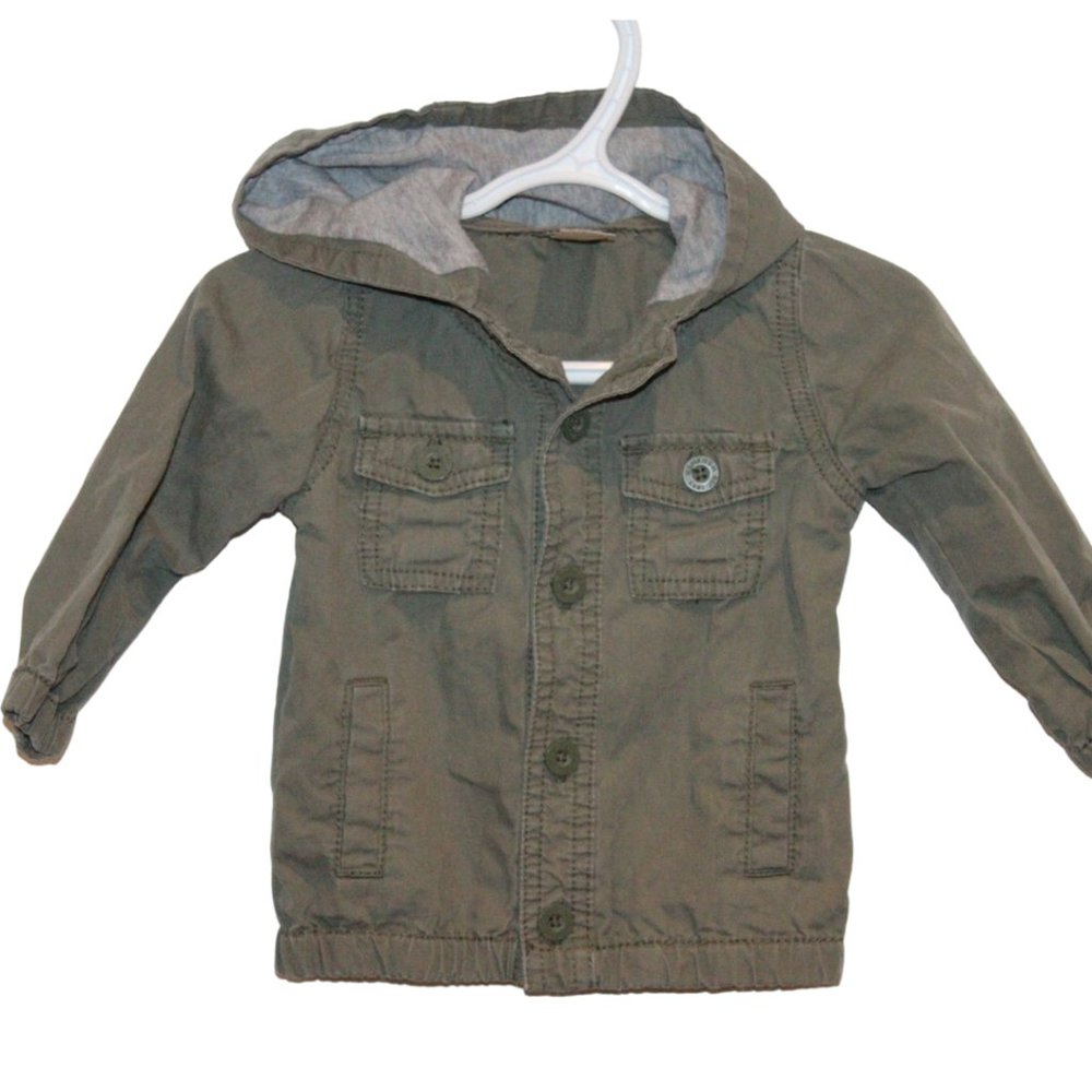 3/$20 🏷 Oshkosh Cargo Jacket Size 12m